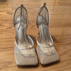 Brand new public desire heels